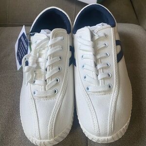 Ladies Tretorn Sneakers